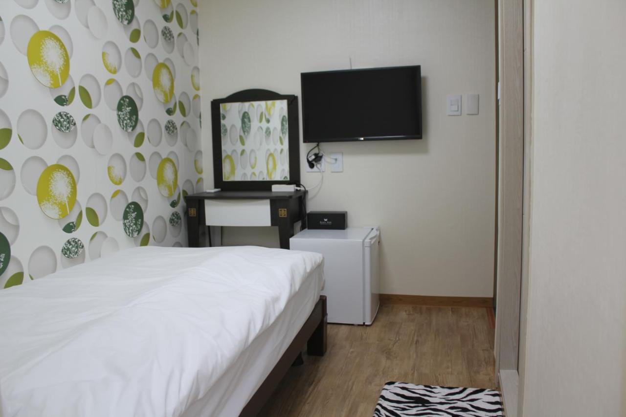 Hamory Guesthouse Dongdaemun Seul Oda fotoğraf